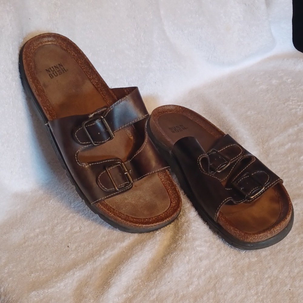 Nunn Bush men's slip on sandals size 11 leather uppers